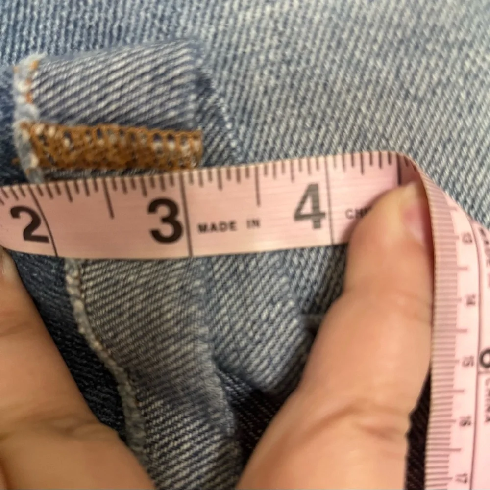 Woman’s J. Crew Cuffed Denim Jean Shorts Medium Wash Size 26‎